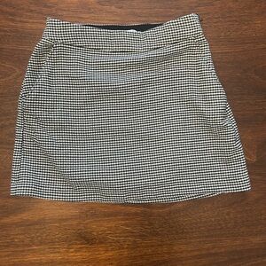Abercrombie & Fitch Black and White Mini Skirt with pockets